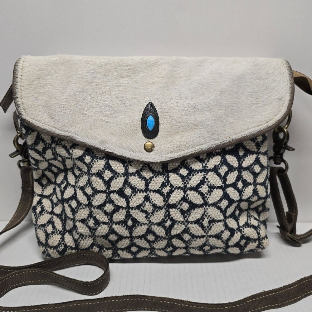 Cowgirl Bohemian Crossbody Western Bag Canvas And Calf Hair Leather Fur Clea Ray